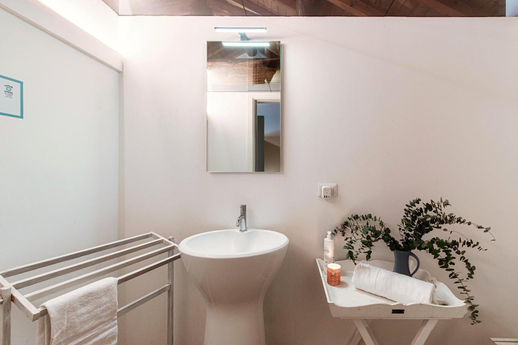 Corte Delle Rondini - Bymyhomeincomo Exterior foto